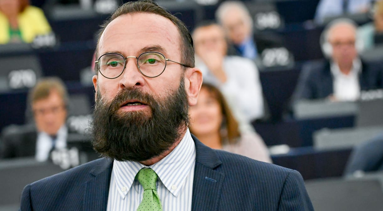 Hont András: Leereszkedés
