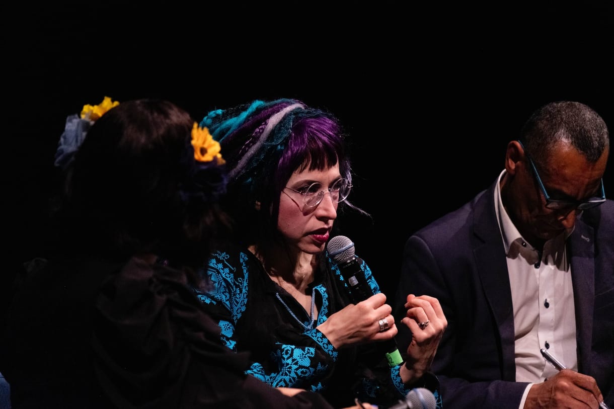 Sofi Oksanen új könyvében a sztálini szovjet rendszerrel állítja párhuzamba a mai Oroszországot