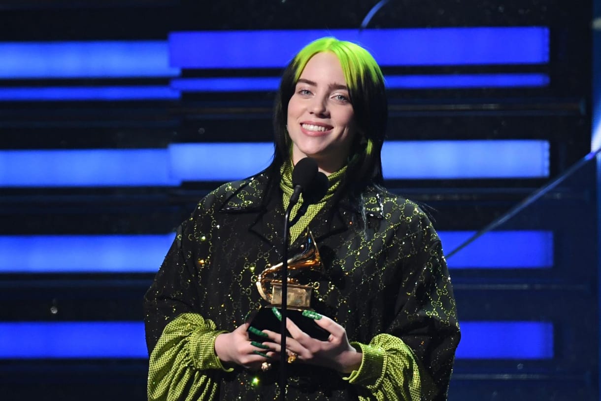 Billie Eilish bocsánatot kért egy videó miatt, amely nemrég bukkant fel róla a neten
