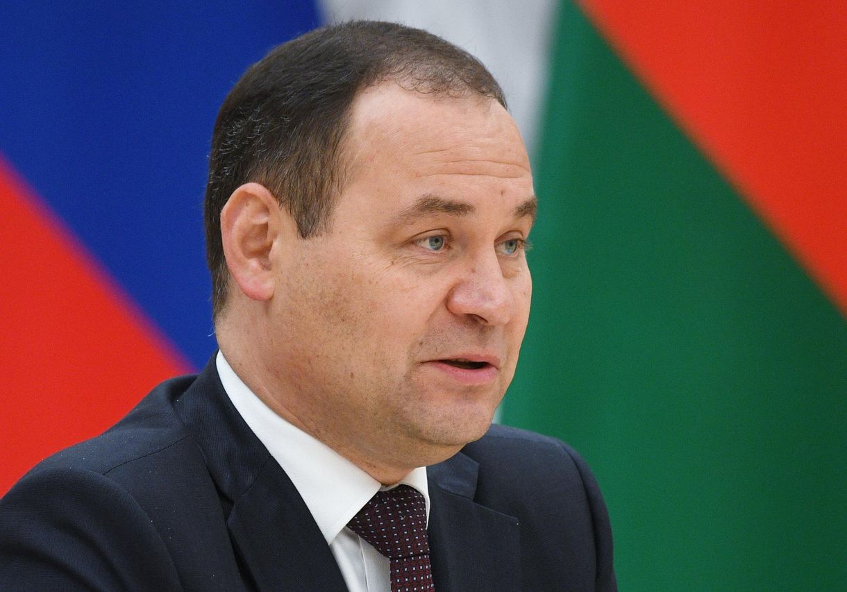 A belarusz kormányfőnek beadták az orosz vakcinát, „kiválóan” érzi magát
