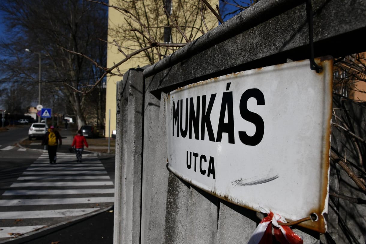 NER 12: jó lenne a munkaalapú társadalom, ha mindenkinek jutna munka és tisztes bér
