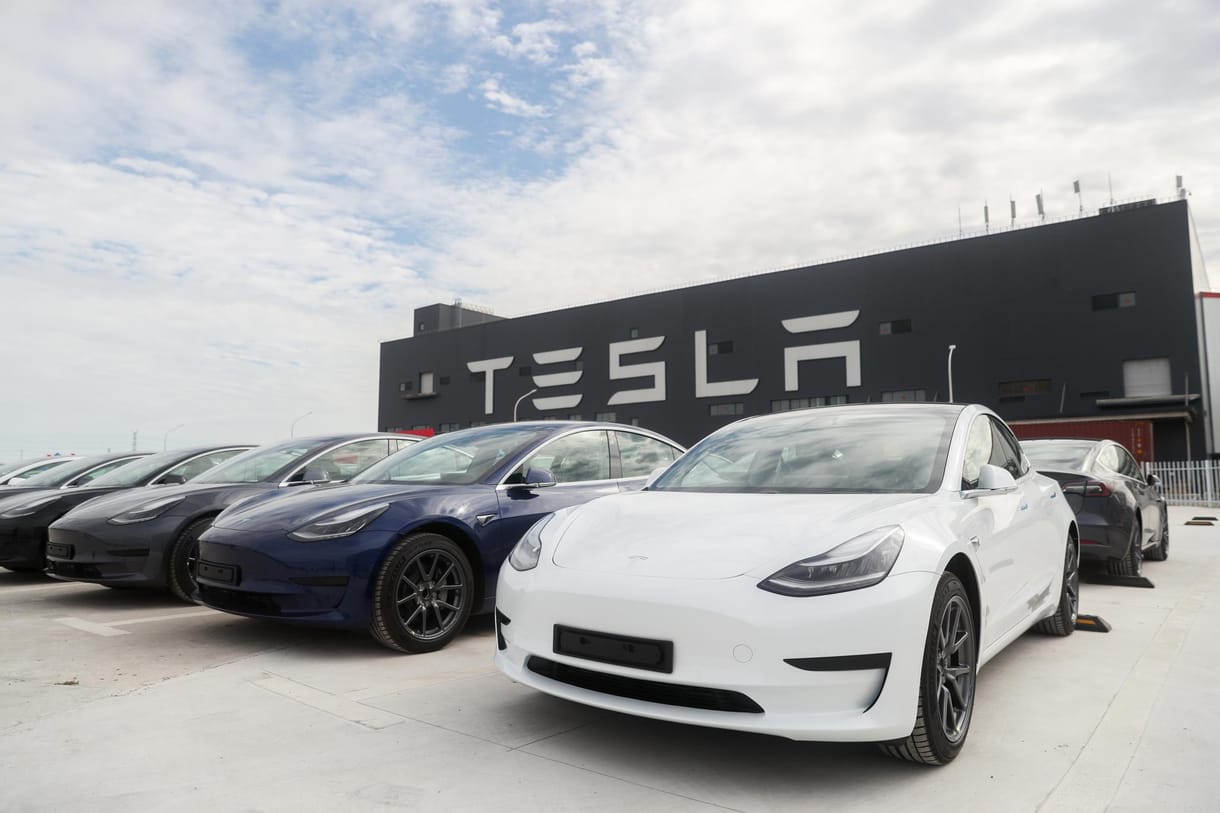 A Tesla 300 ezer eurós fizetést is kínál Berlinben, még sincs rá ember