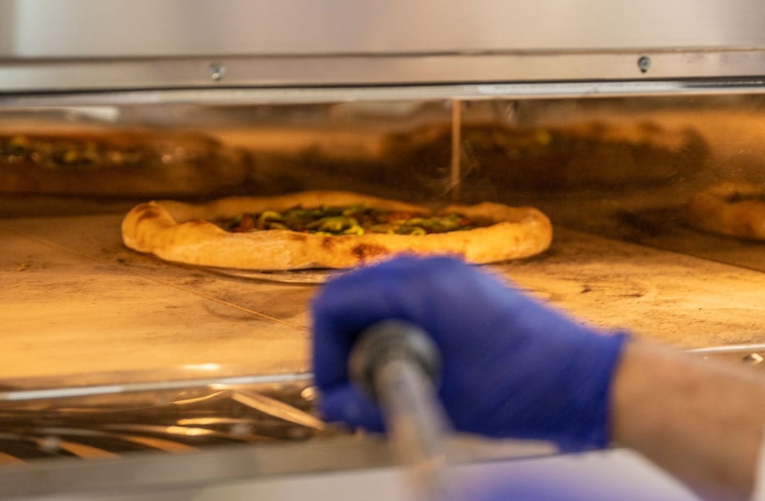 Így álltak helyt a magyarok a pármai pizza-világbajnokságon: Szabi, a pék a legjobb magyar, indult vak versenyző is