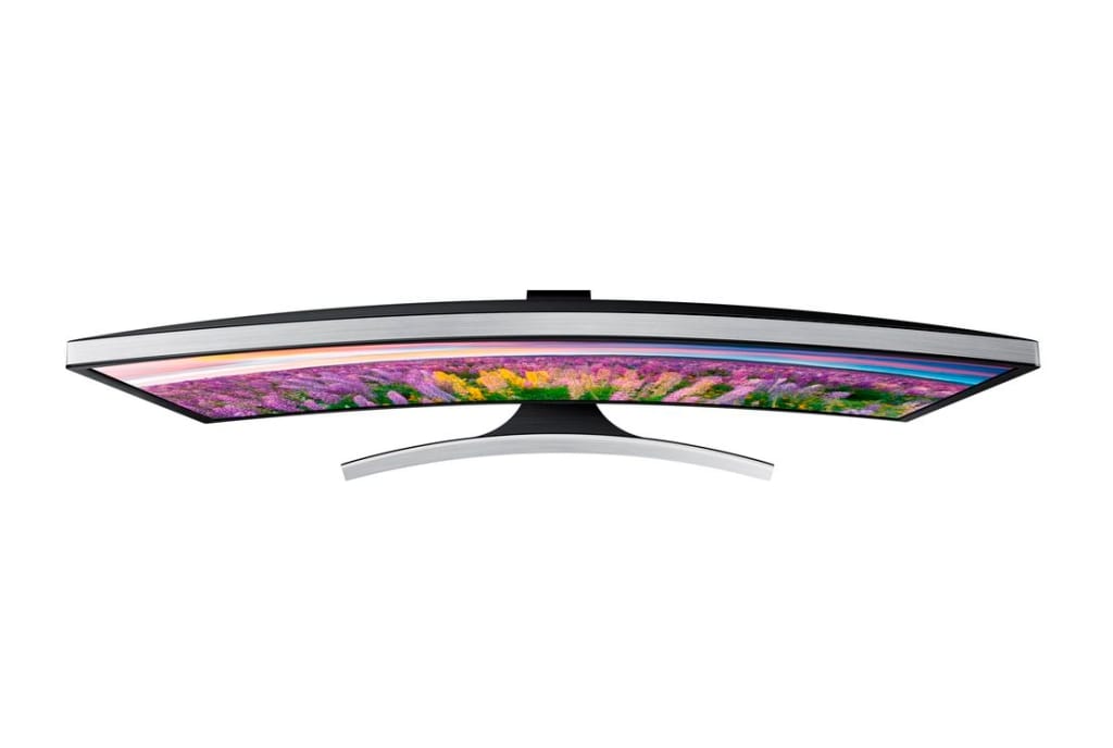 Három olcsó, ívelt monitort dob piacra a Samsung