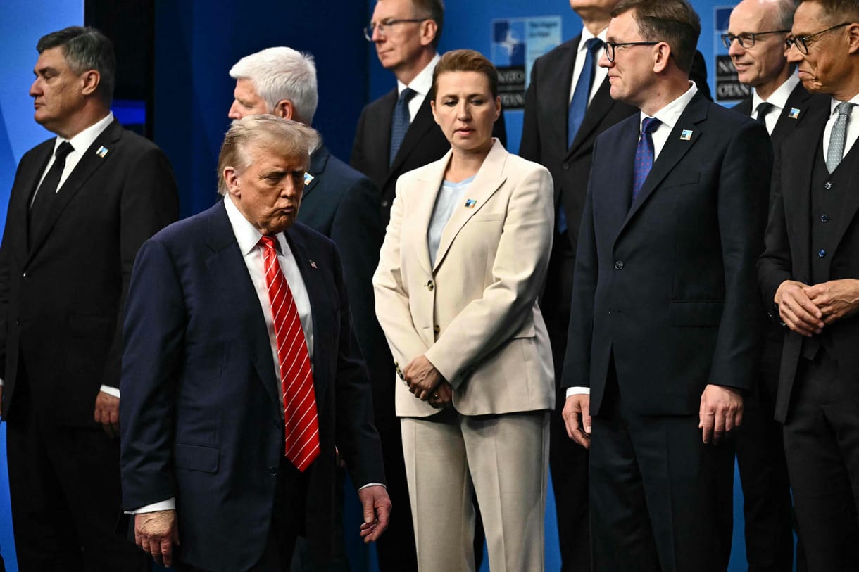 Aláírták a NATO-csúcs zárónyilatkozatát, hivatalos az ötszázalékos vállalás