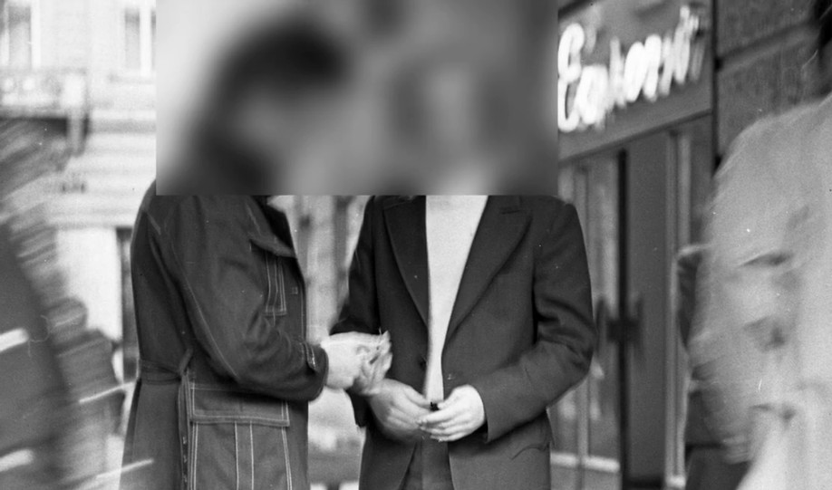 Mindenki a zsebében volt - a kokárdabáró nyomában