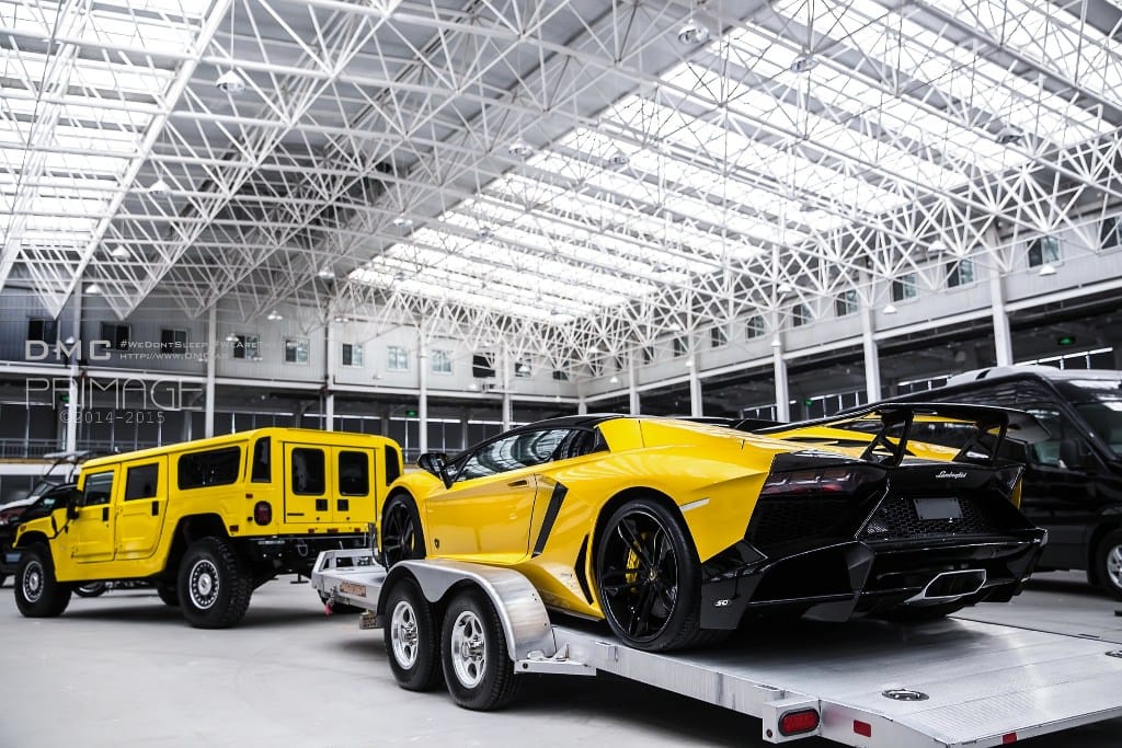Videó: Így vontasson stílusosan Lamborghinit