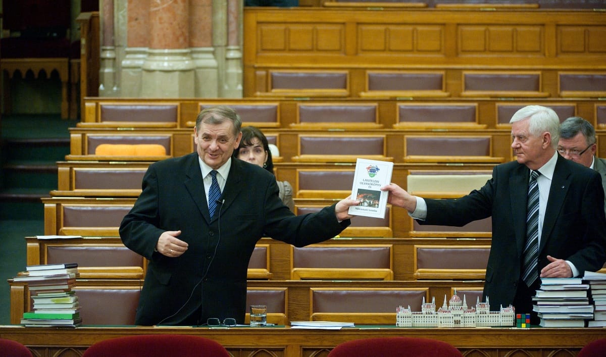 A Lezsák-féle Népfőiskola is kapott pár milliárdot