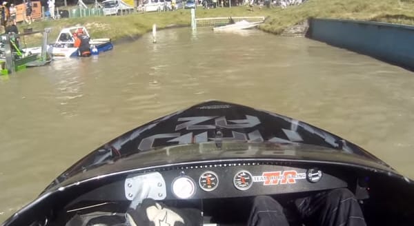Ez a legőrültebb dolog, amit vízi sportként láttunk eddig
