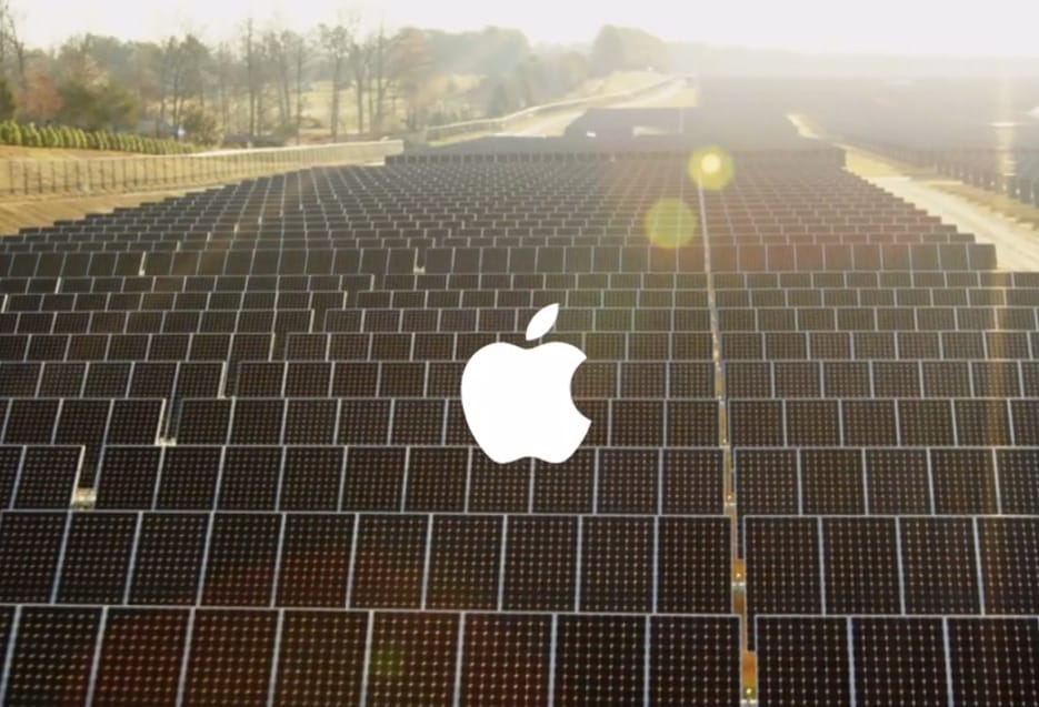Fotó: egészoldalas hirdetésben szól be a Samsungnak az Apple