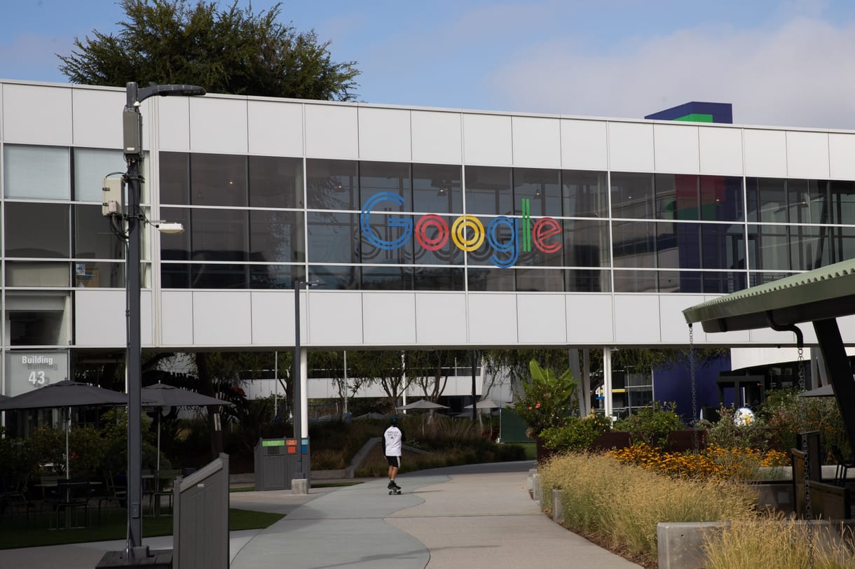 Ezer nyelven akar szolgáltatásokat nyújtani a Google