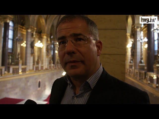 Kósa: Az MSZP már kijött volna Simicska ügynöközős sztorijával