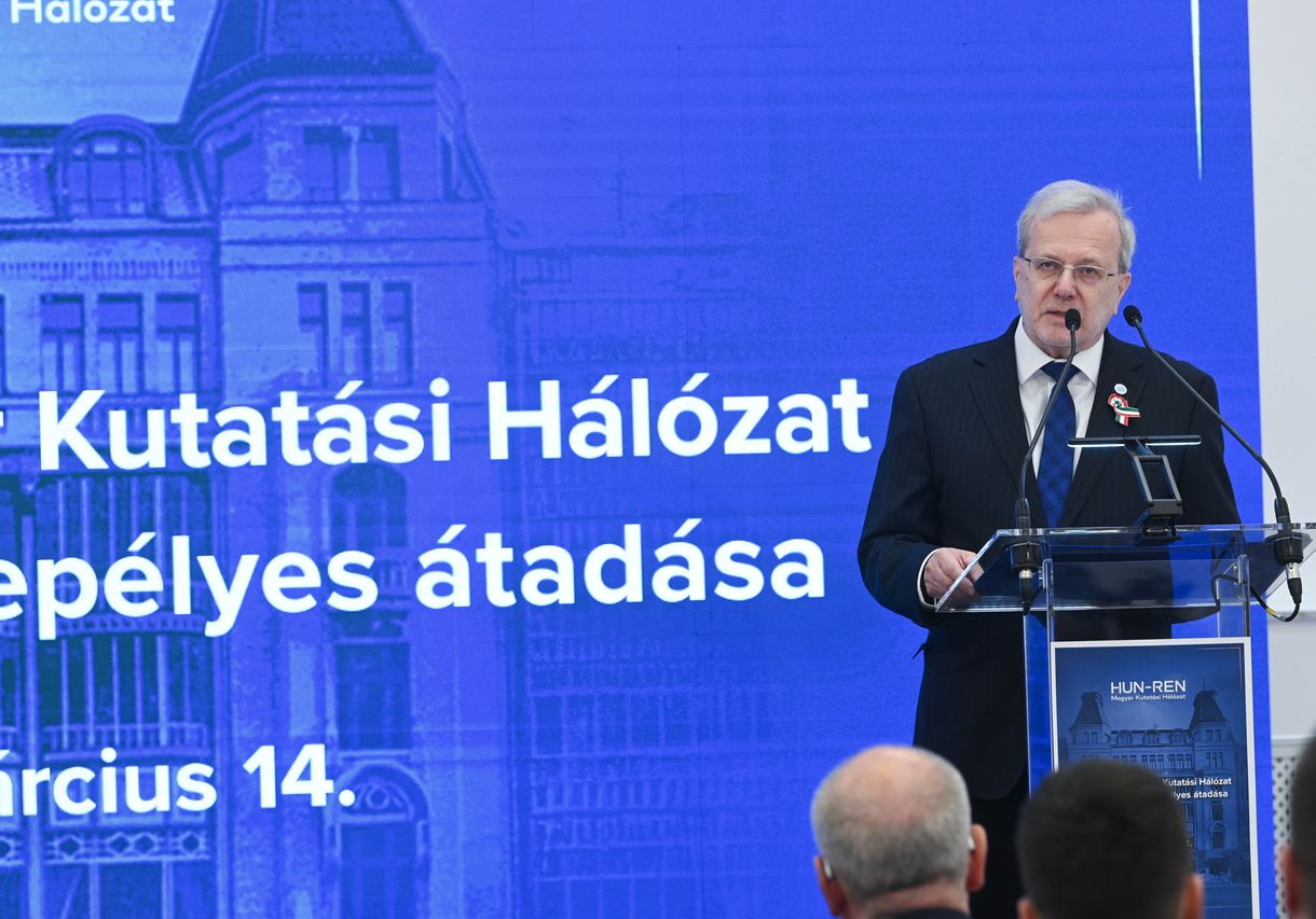 A HUN-REN irányító testülete zöld utat adott ahhoz, hogy egyes kutatóközpontok átkerüljenek az ELTE-hez