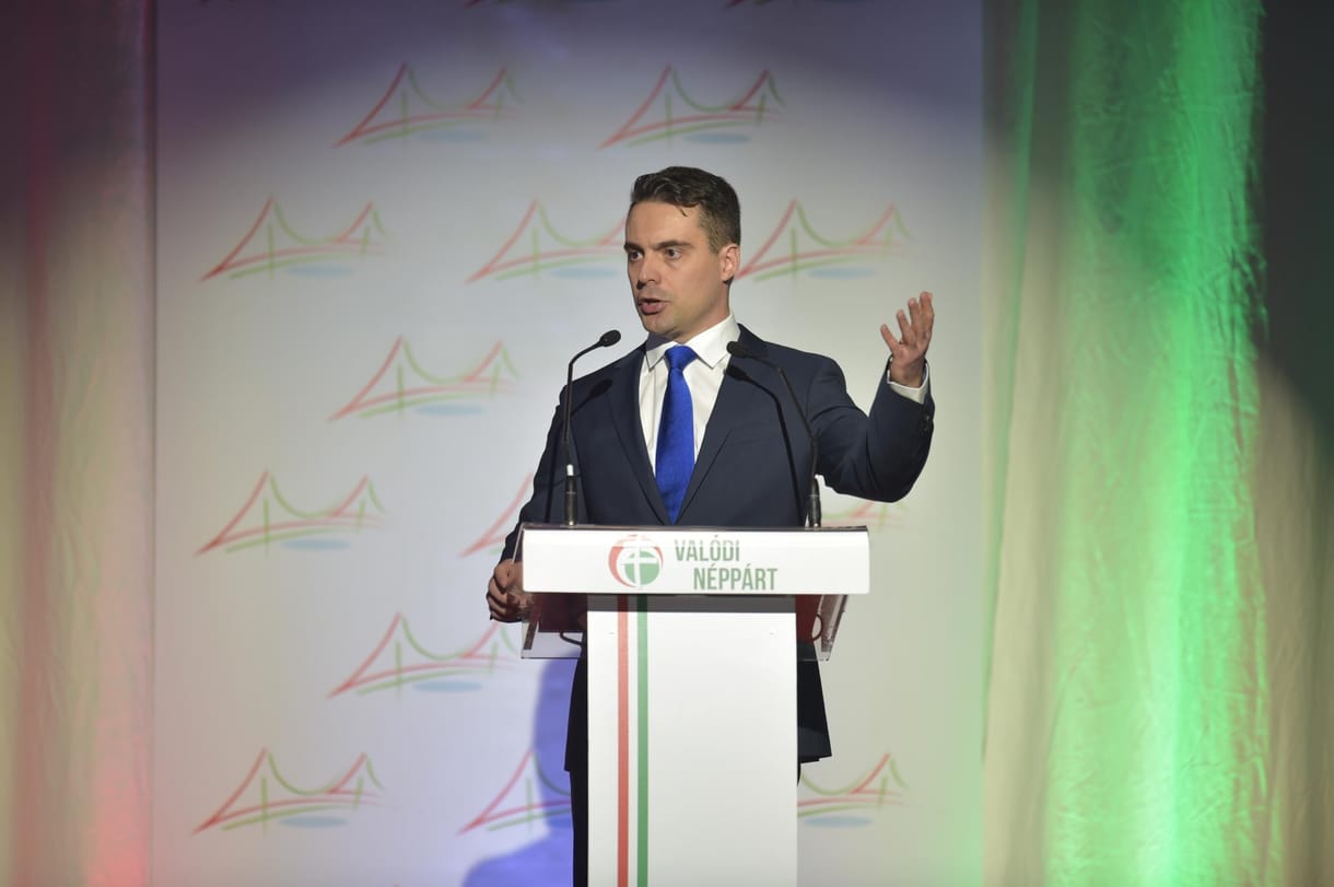 A Jobbik is nemzeti konzultációba kezd