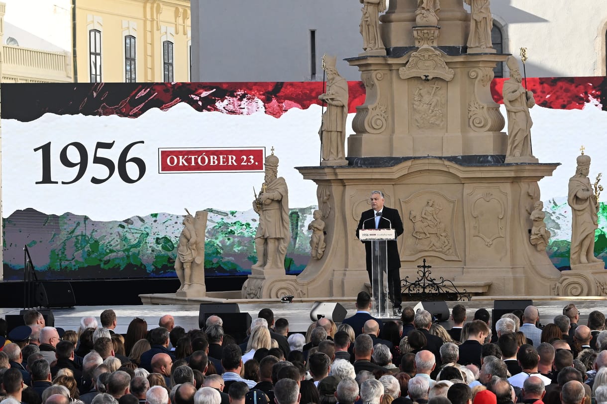 Történelemórát tartott Veszprémben Orbán Viktor, aki szerint Európának a nemváltás jelenti a szabadságot