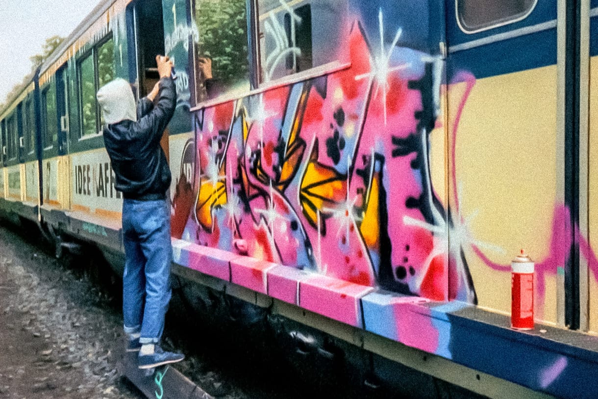 A kor szelleme: Eine stadt wird bunt – hamburgi graffitik a múlt századból