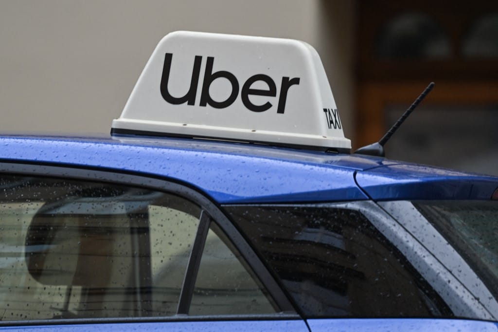 114 milliárd forintos bírságot kapott az Uber Hollandiában, mert túl érzékeny adatokat adott ki a sofőrjeiről