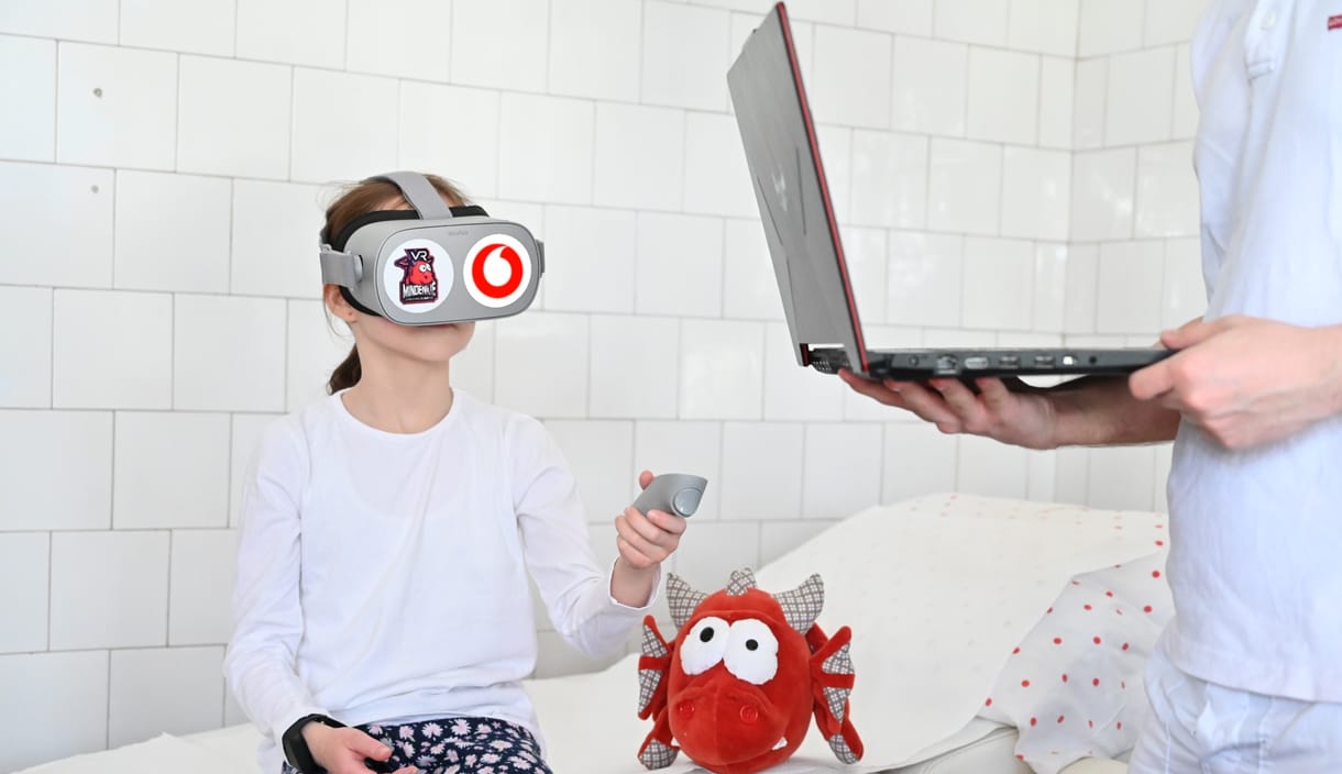 Virtuálisvalóság-szemüveg segíti a Bethesda Gyermekkórház betegeit