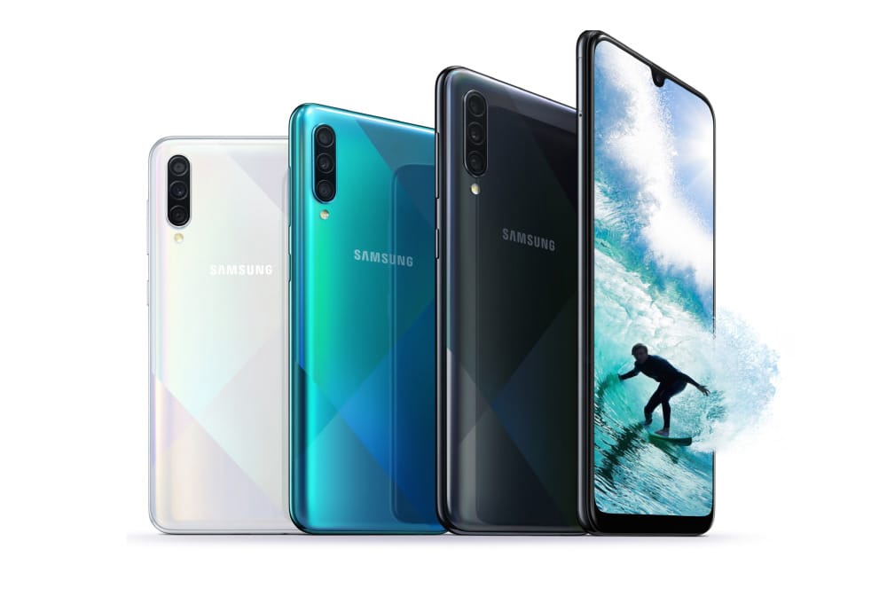 Két új, olcsóbb telefont is kiad a Samsung