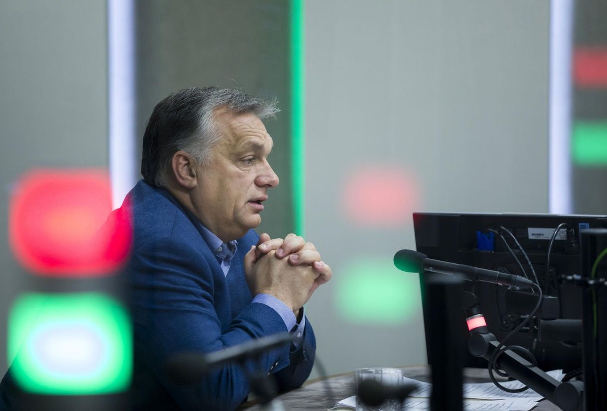 Egyik este még Orbánnak tapsoltak, egy hétre rá mindegyiküket kirúgták