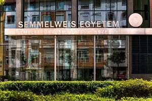 A világ legjobb egyetemei között a Semmelweis
