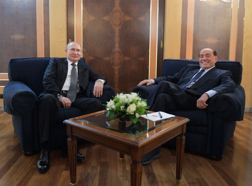 Putyin Berlusconi életerejét és bölcsességét méltatta a búcsúüzenetében
