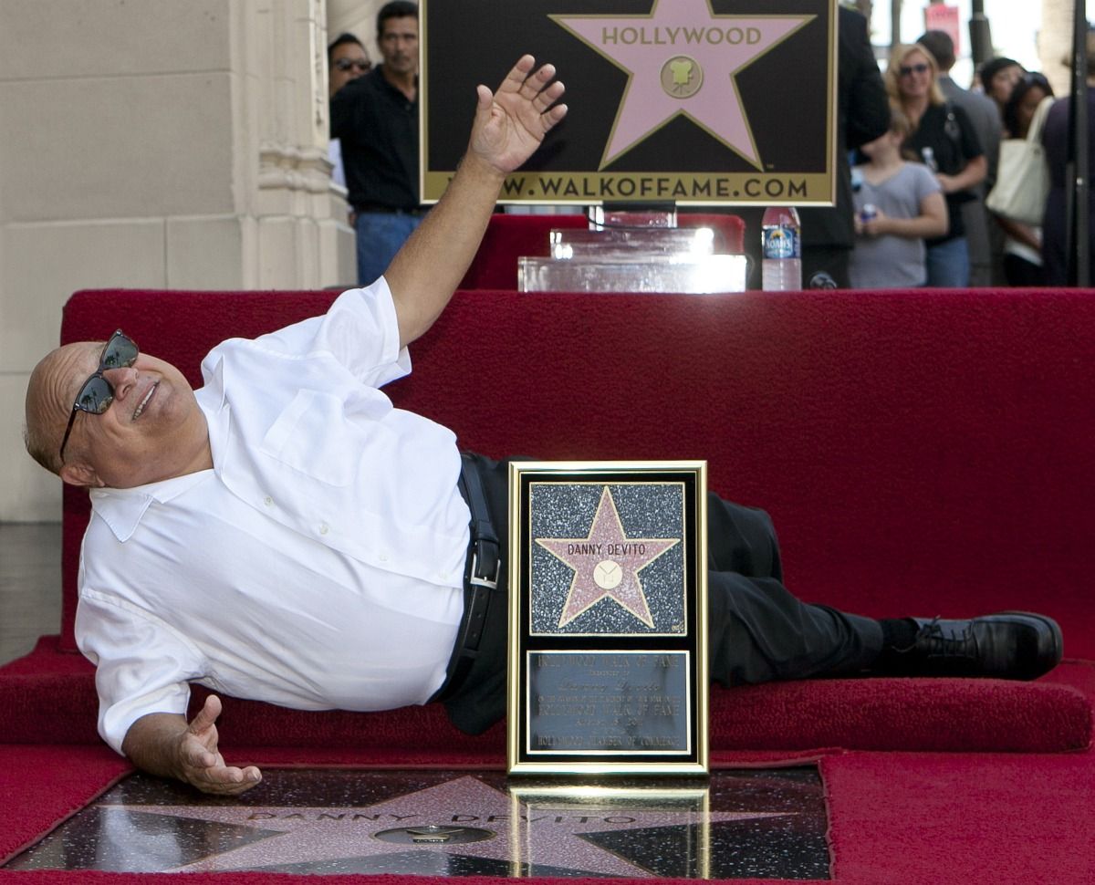 Diósjenőn forgatott Danny DeVito