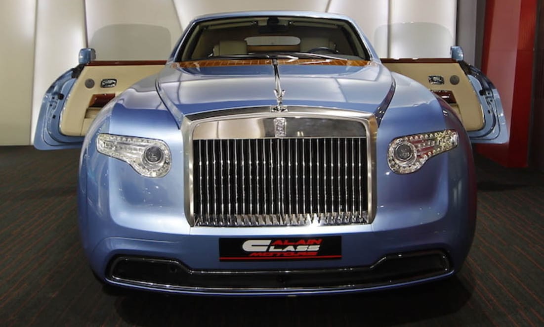 Ez a Rolls-Royce olyan csúnya, hogy még olcsón sem kell senkinek