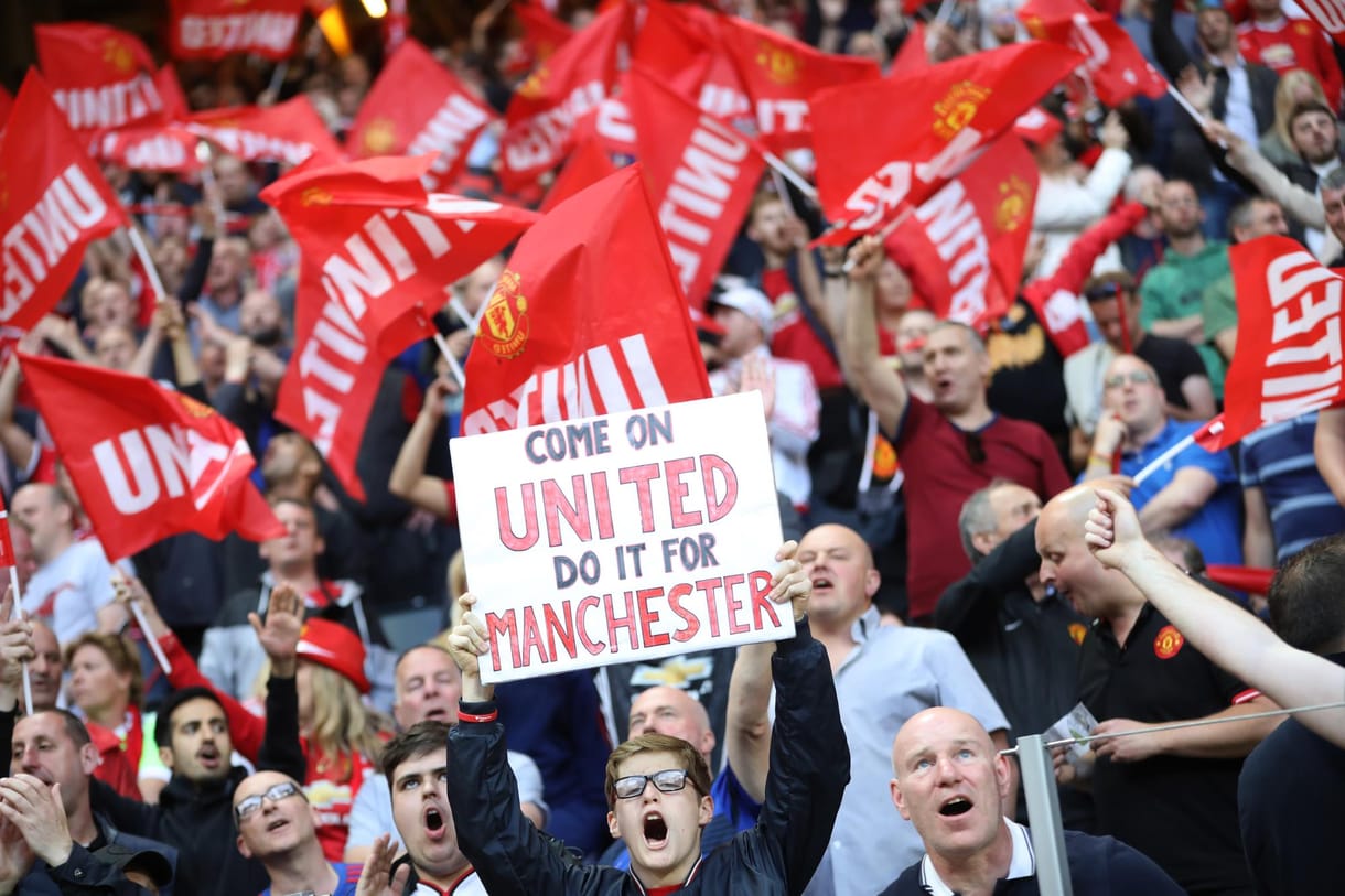 A United vezet: egy góllal gyógyítja a manchesteri sebeket
