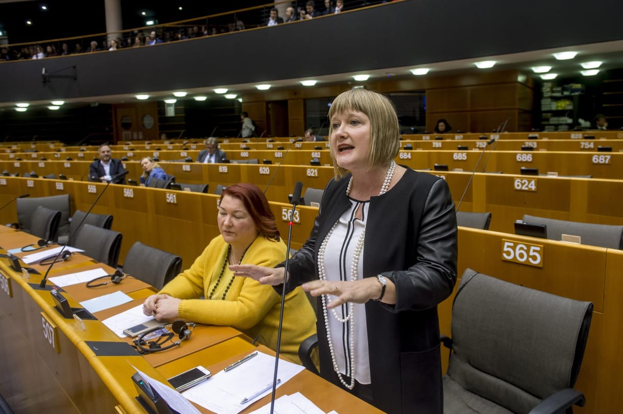 A Fidesz képtelen szavazni az EP-ben, ha az emberi jogokról van szó