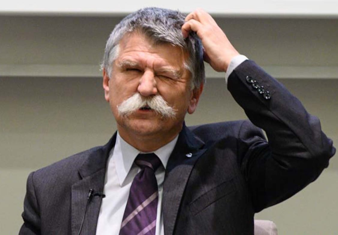 Megpróbálta napirendre vetetni a svéd és finn NATO-csatlakozást az MSZP, a kormánypártiak megint a halogatást támogatták