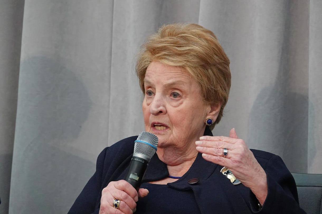Meghalt Madeleine Albright, az Egyesült Államok első női külügyminisztere