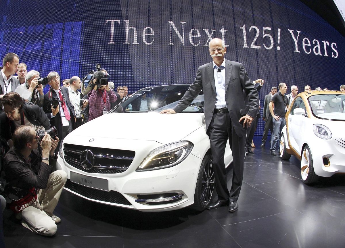 Napi: Kecskeméten bővít a Mercedes partnere