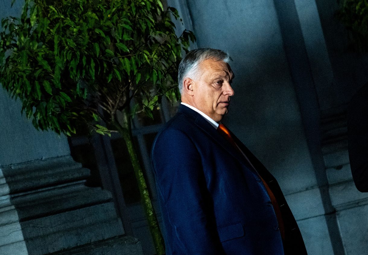 Neue Zürcher Zeitung-vélemény: Az EU-nak egyelőre nem ajánlott bevetnie a „nukleáris opciót” Orbán ellen