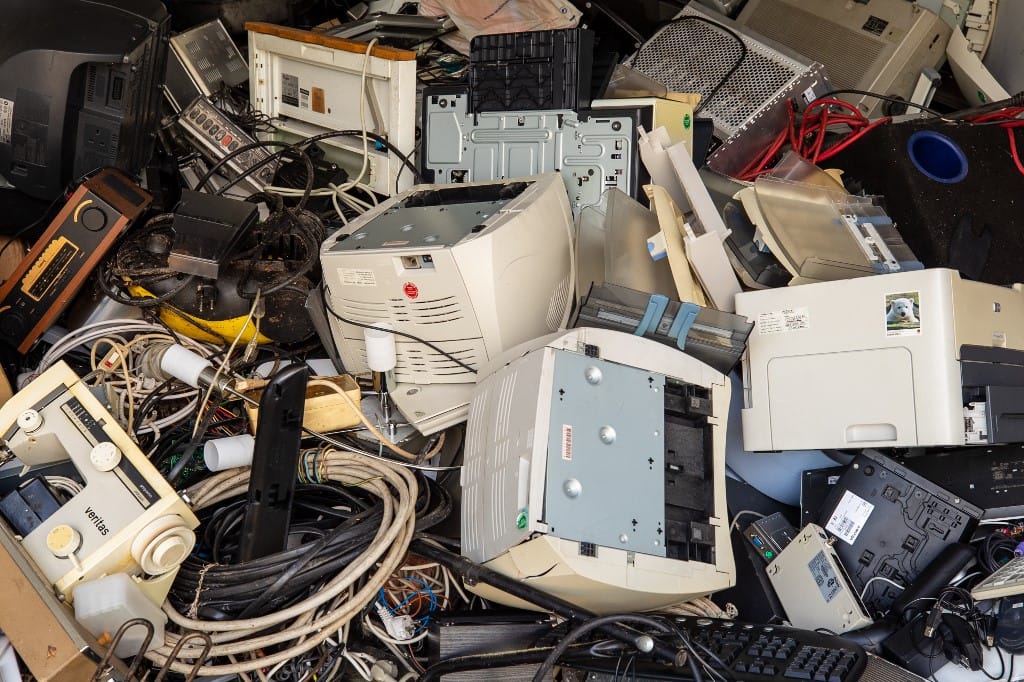 Korai gyerekhalálozáshoz vezethet az elektronikai hulladékból eredő szennyezés