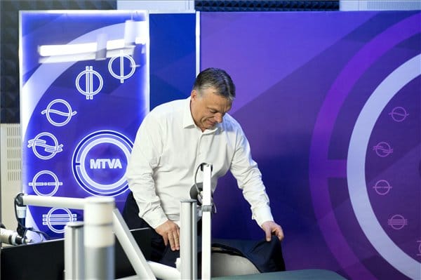Orbán a Spéderről és a Portikról szóló kérdést is kikerülte