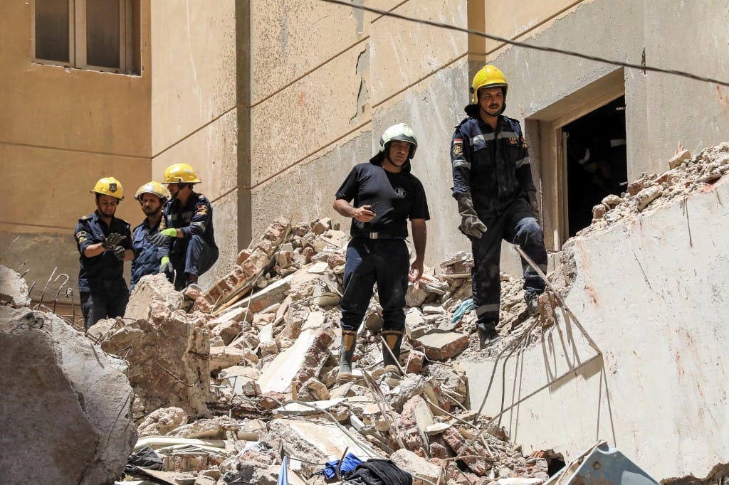 Nyaralókra omlott egy 13 emeletes épület Egyiptomban