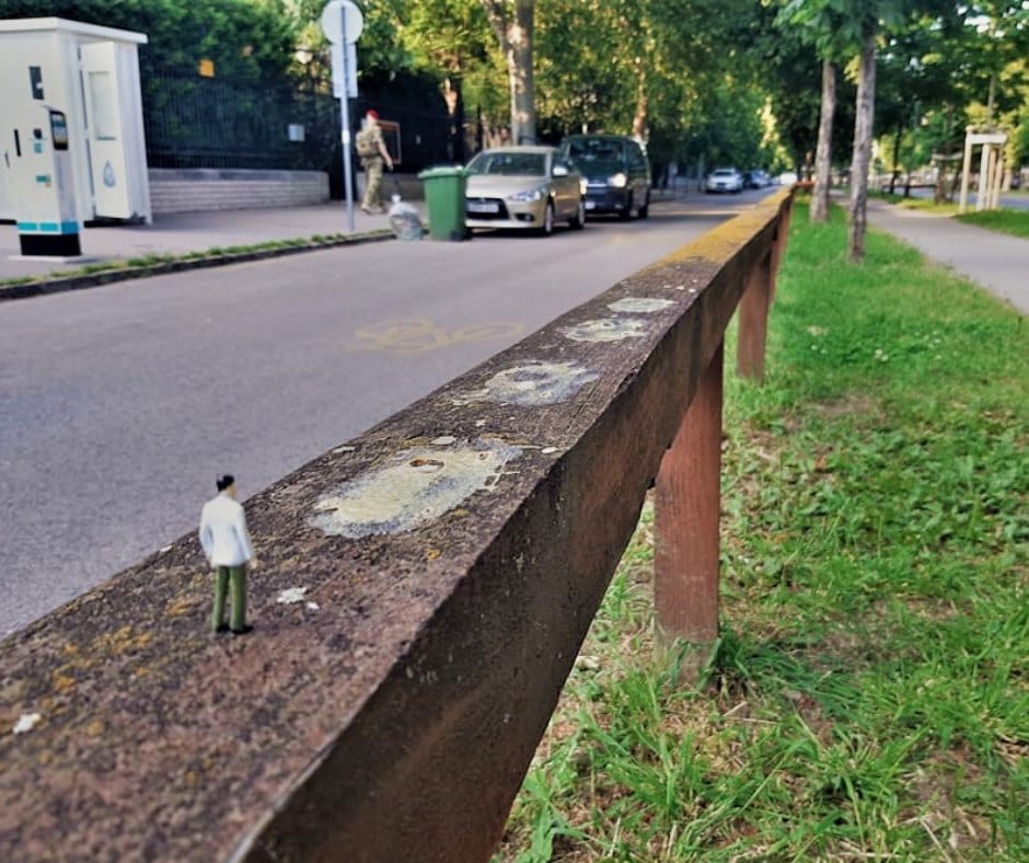 Letörték a Tienanmen téri vérengzés makettjeit a budapesti kínai nagykövetségnél 