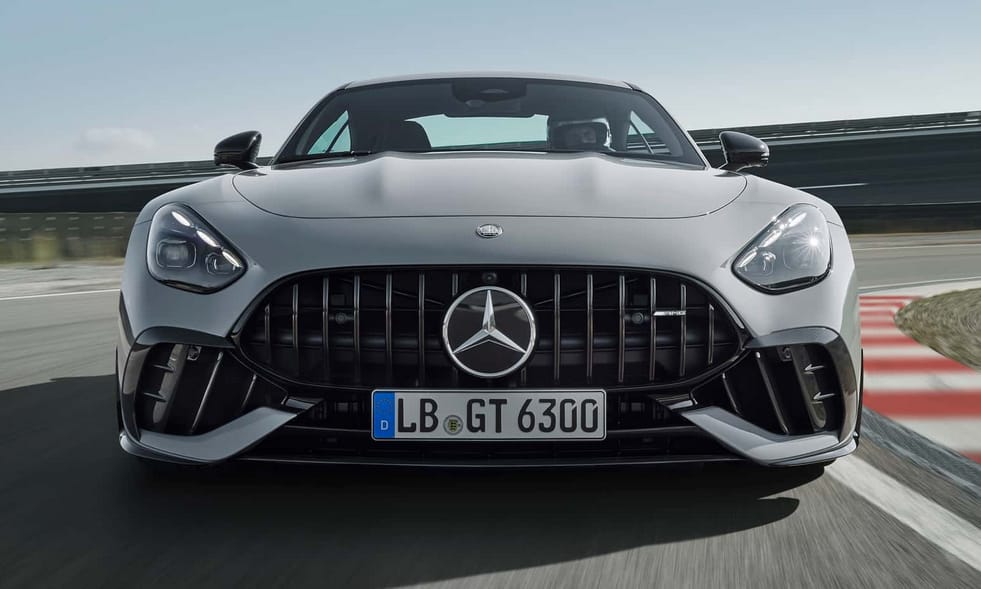 Magyarországon a legerősebb tisztán benzines V8-as új Mercedes