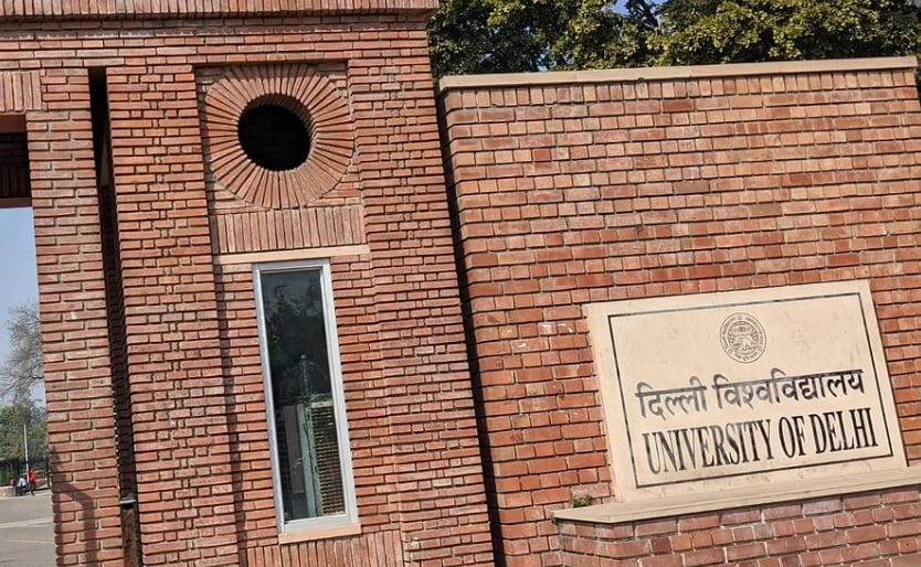 Szeretettel Delhiből: Örkény-egypercesek hindiül, angolul és magyarul
