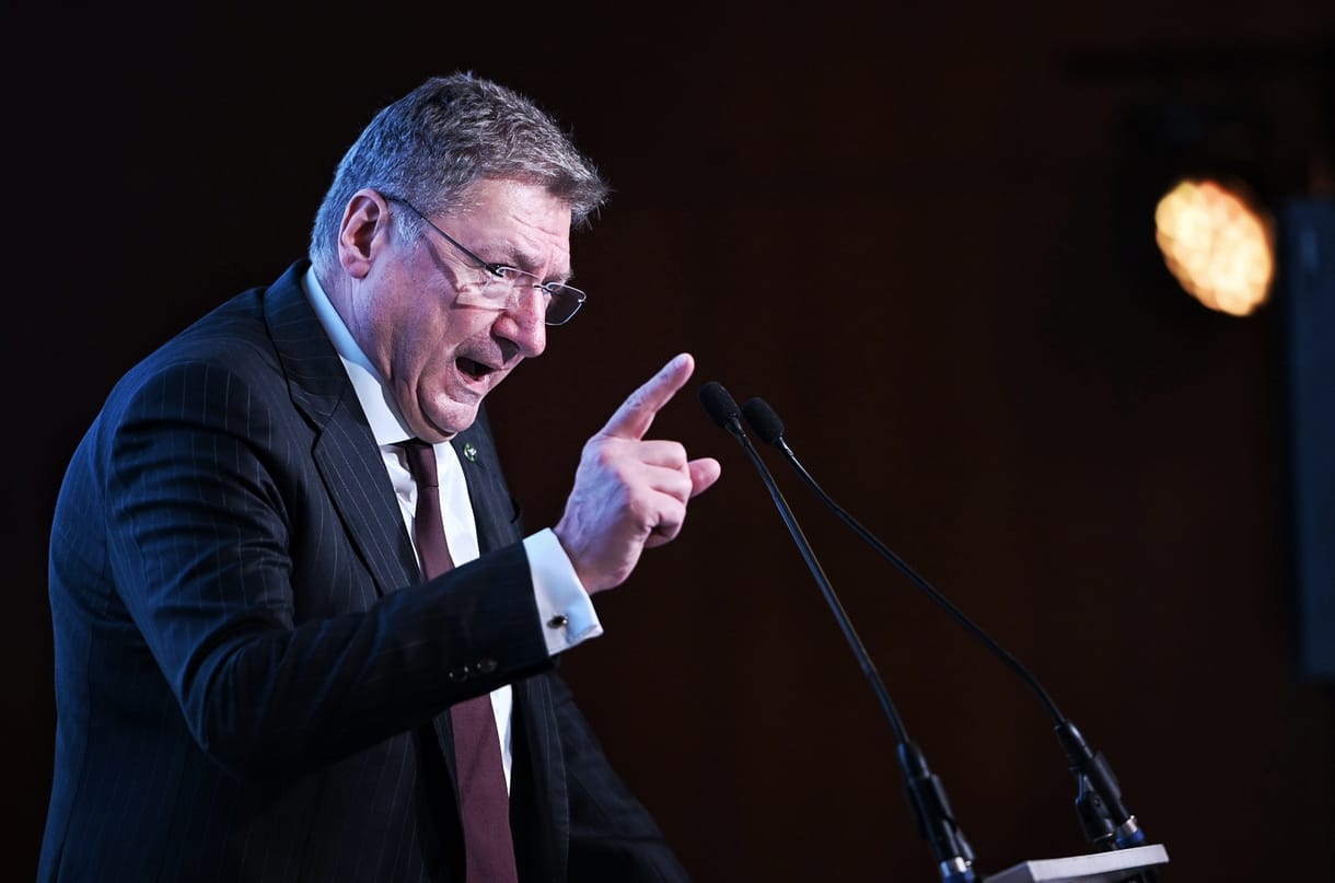 Parragh László: „Egy pici kis infláció kockázatát” vállalni kell, hogy beindítsák a gazdaságot