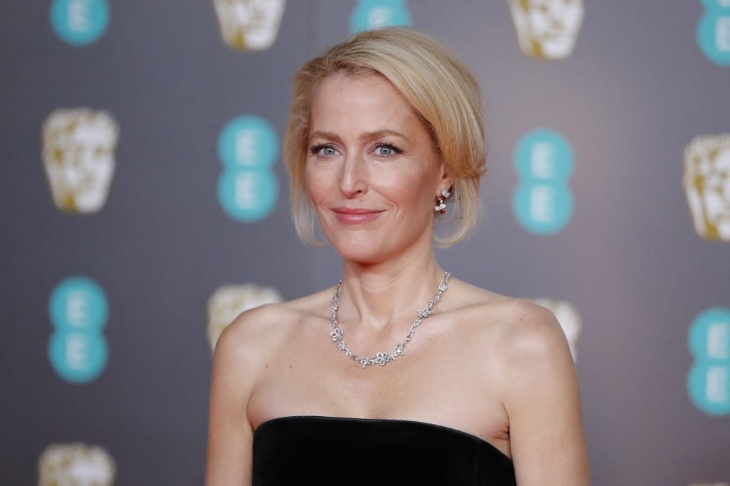 Írják le neki a szexuális fantáziáikat – kéri a nőktől Gillian Anderson