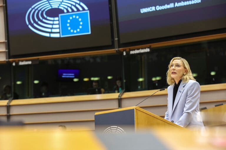 Cate Blanchett az EP-ben: veszélyes mítosz, hogy minden menekült Európába tart