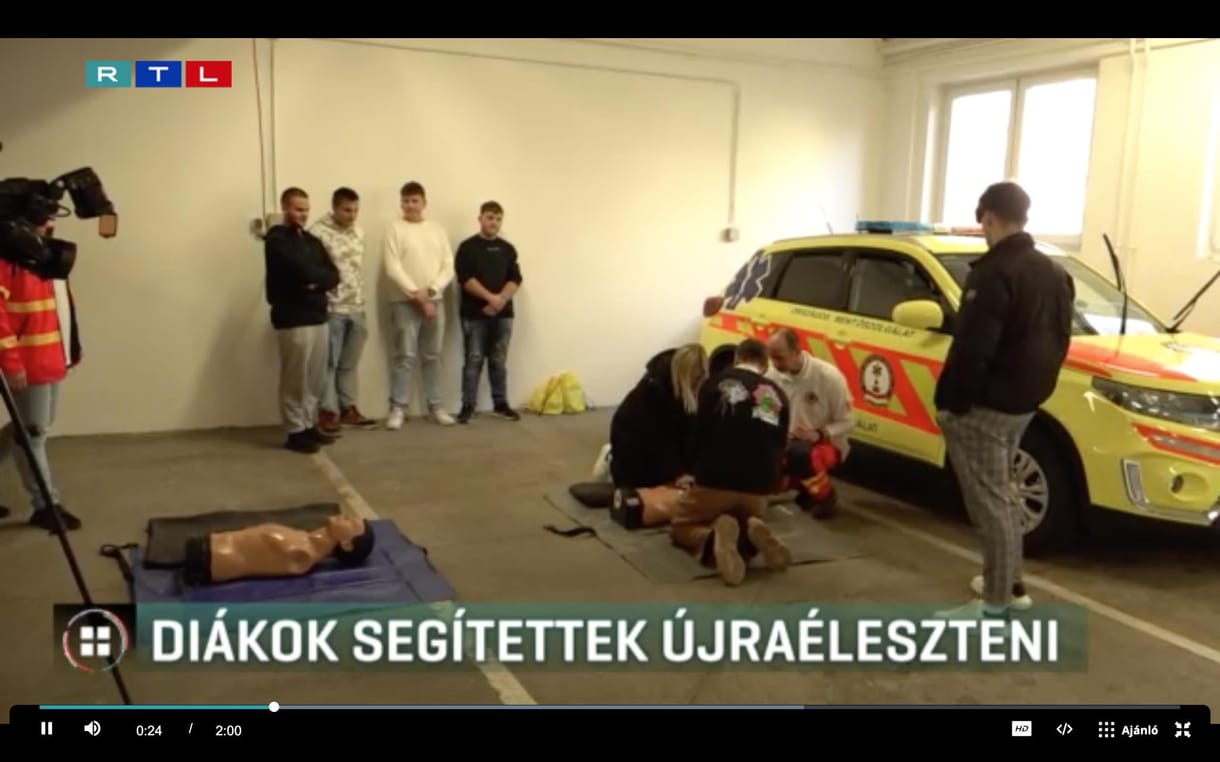 Hét békéscsabai diák mentette meg egy idős férfi életét
