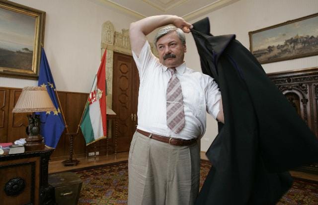 A Lomnici csak a jéghegy csúcsa