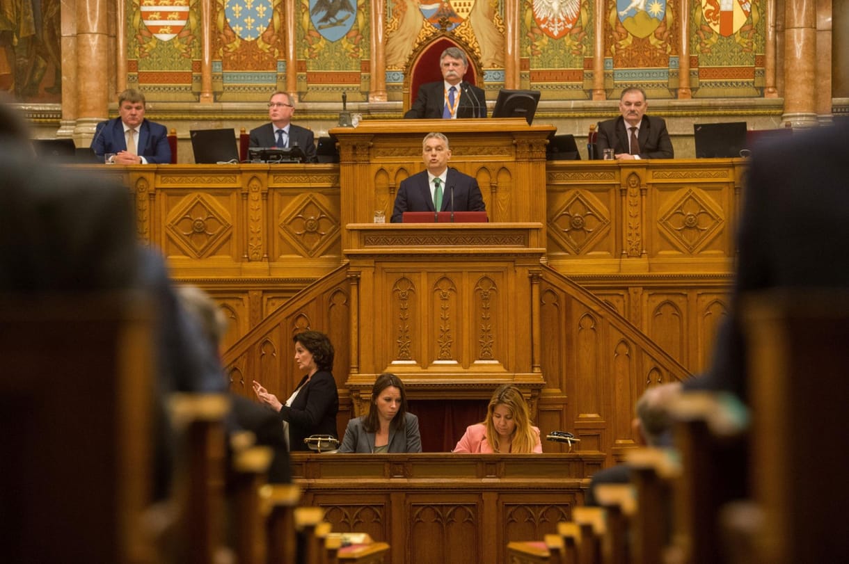 A Fidesz maga sem riadt vissza attól, amiért most rövid pórázon tartaná az ellenzéket