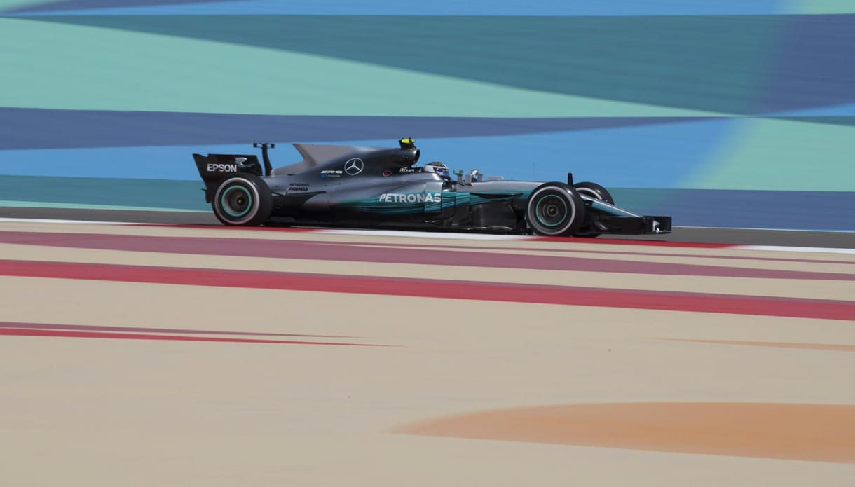 Bottas nyerte az időmérőt, ő indulhat az élről