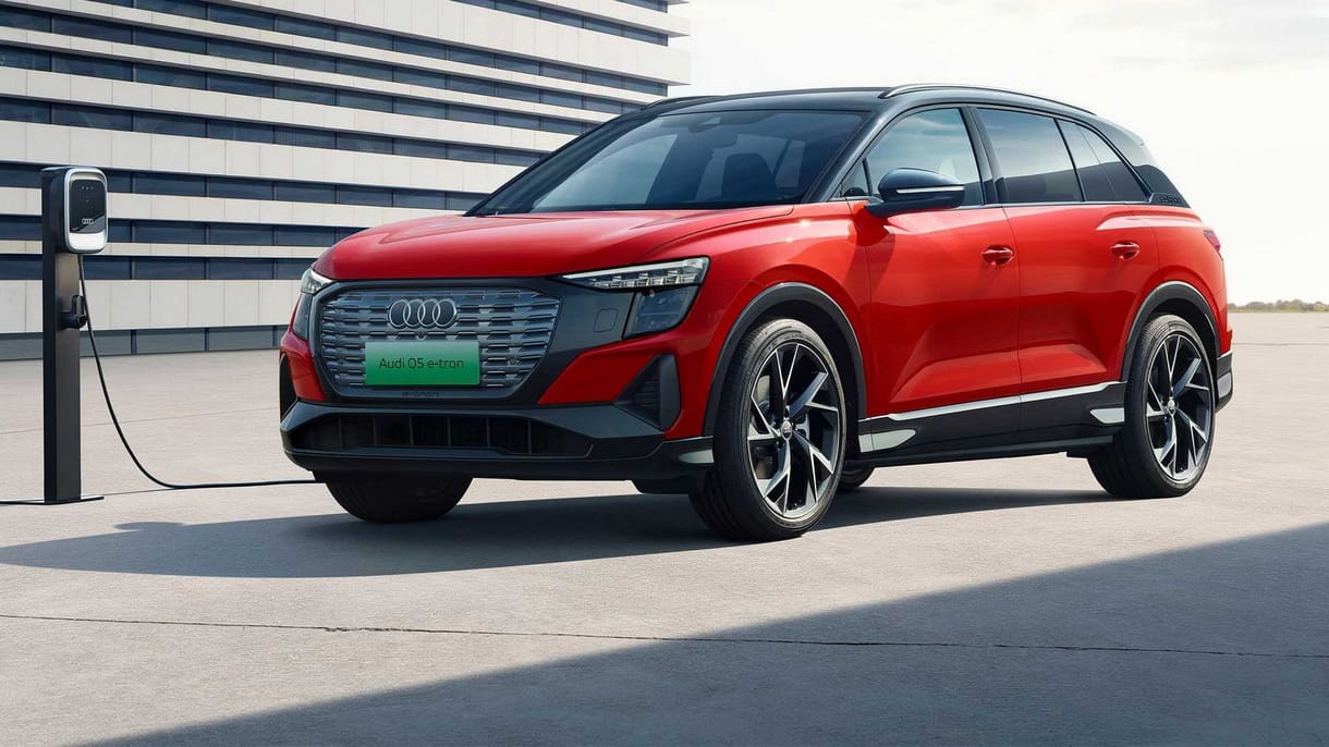 Bemutattak egy hétüléses elektromos Audit, a Q5 e-tront