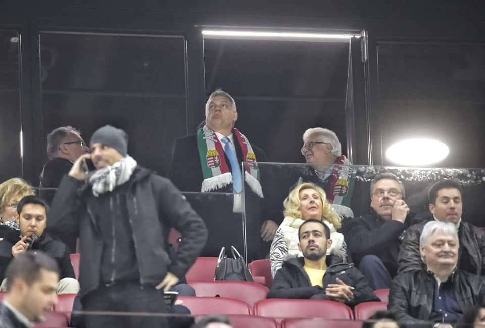 Orbán már a VIP-ben az új Puskás Arénában – fotók