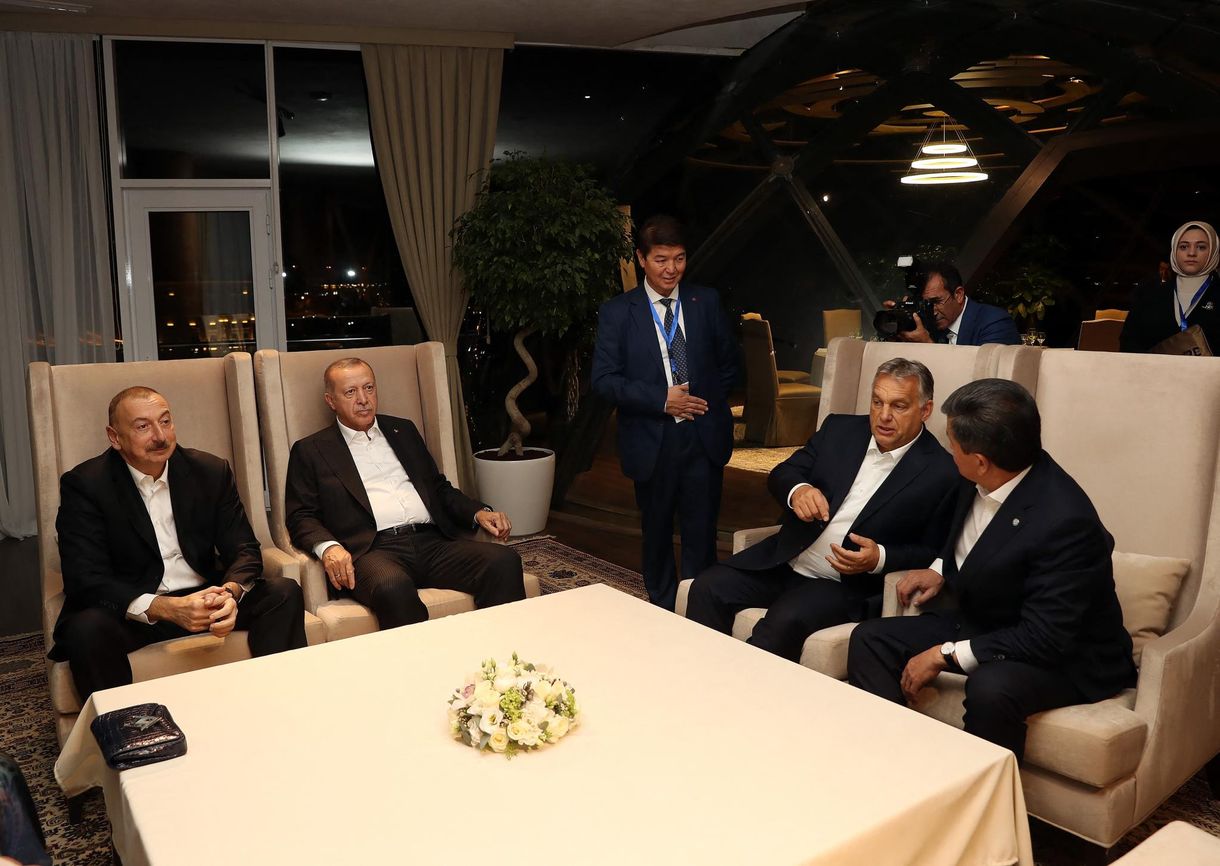 Az OTP is Üzbegisztán felé kacsingat